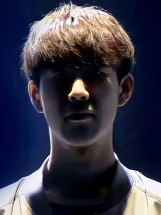 BLG俱乐部官博发文：那就再赢一次！3：2 T1晋级，我们决赛见！