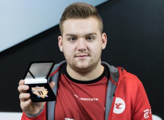 JD Gaming 俱乐部官方：前 Bilibili Gaming 打野 Xun 加入球队成为首发选手！